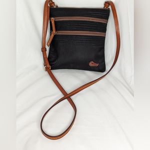EUC DOONEY & BOURKE MULTI ZIP CROSSBODY